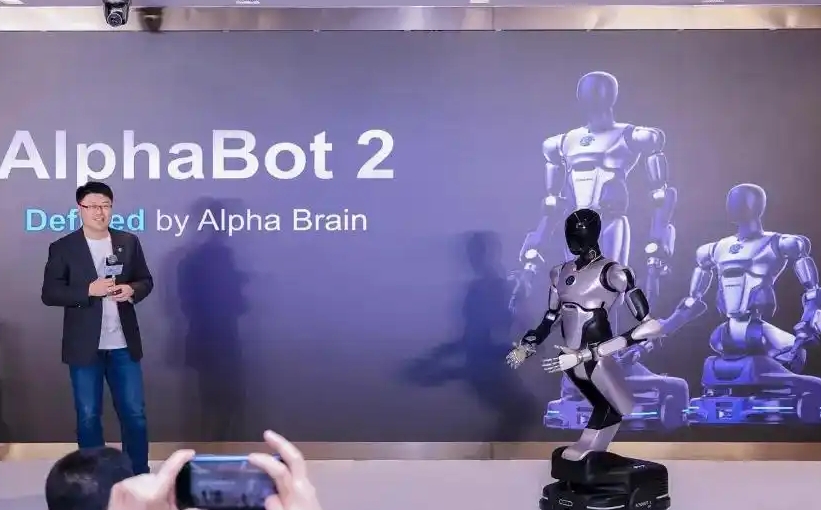 AI 机器人企业智平方完成 10 亿元 B 轮融资，估值破百亿