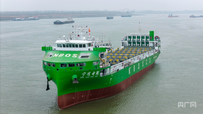 数读中国开局新活力｜19600千瓦时、减碳1462吨、增长14.7%：解码一艘“电船”的链式反应